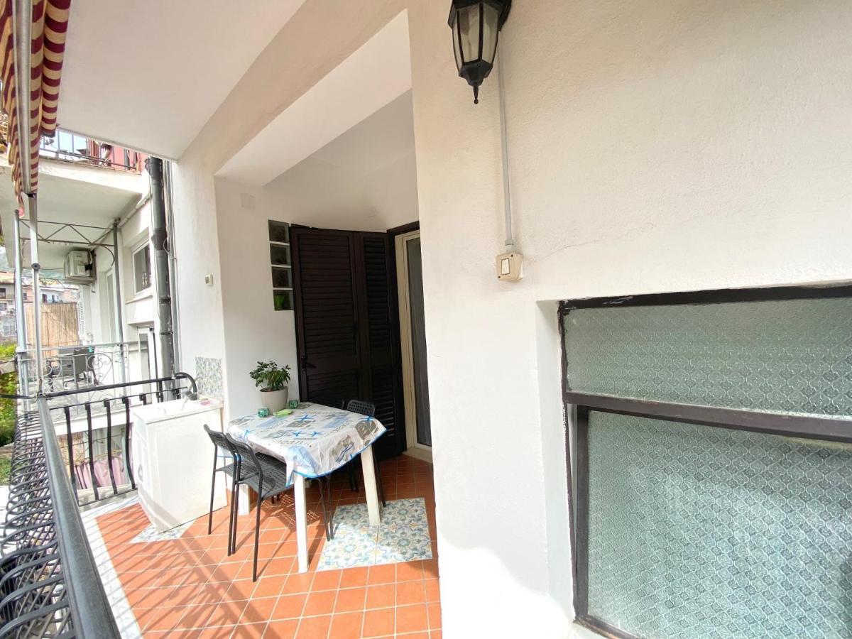 Casa Vacanze Rosy Giardini Naxos Exterior foto