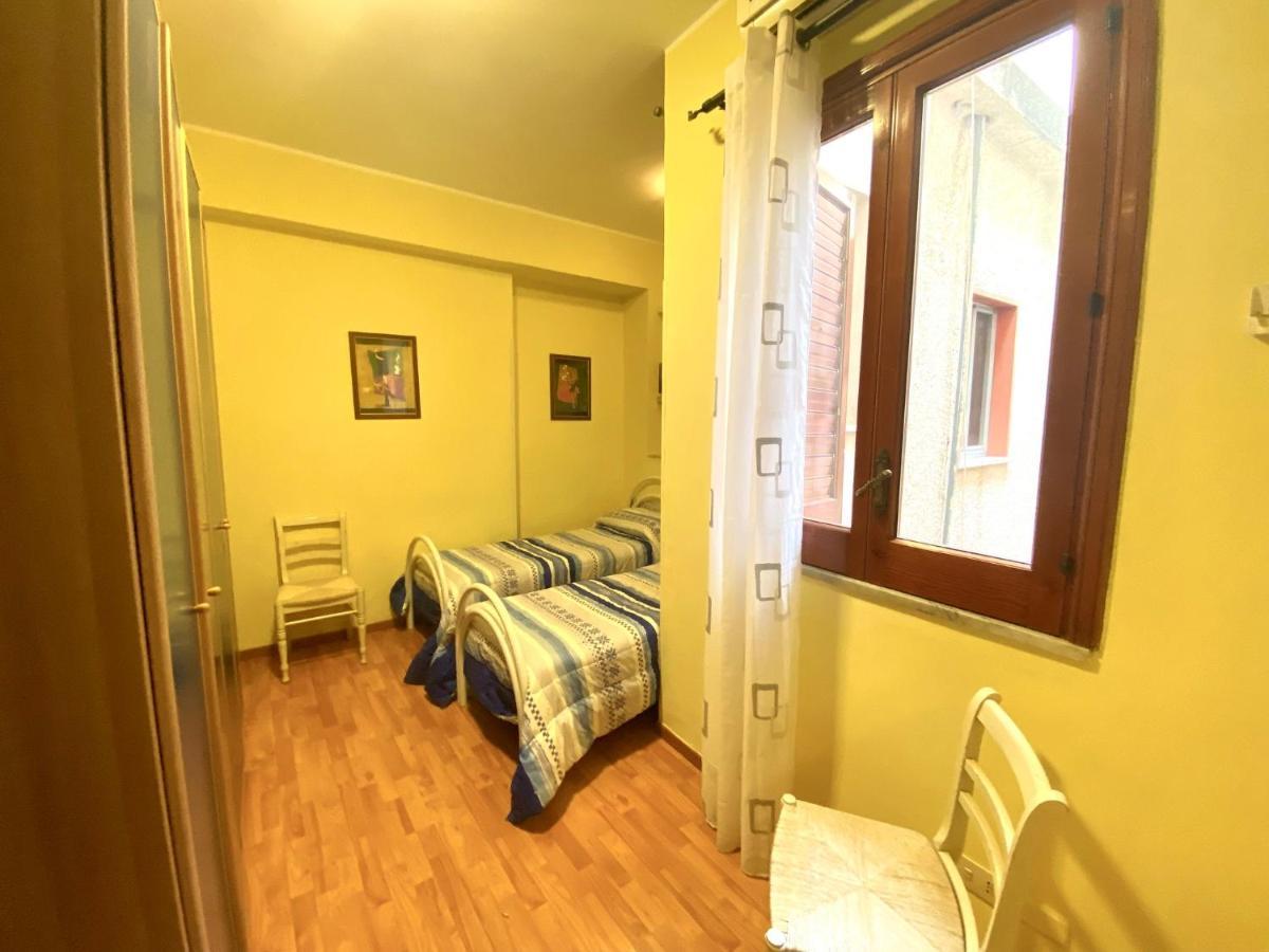 Casa Vacanze Rosy Giardini Naxos Exterior foto